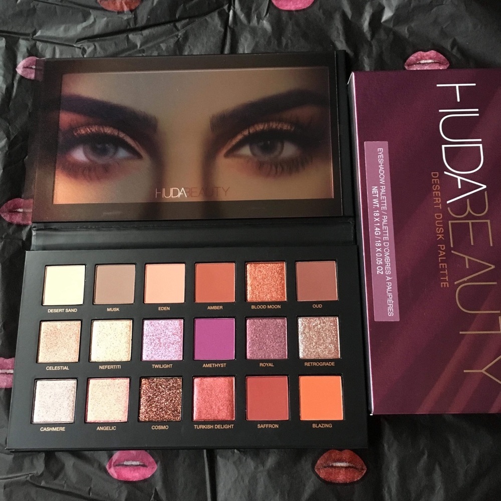 Huda Beauty Desert Dusk Eyeshadow NWT